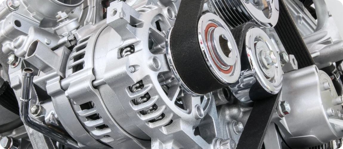 Composant de moteur automobile usiné CNC avec précision, illustrant une qualité de fabrication à la demande.