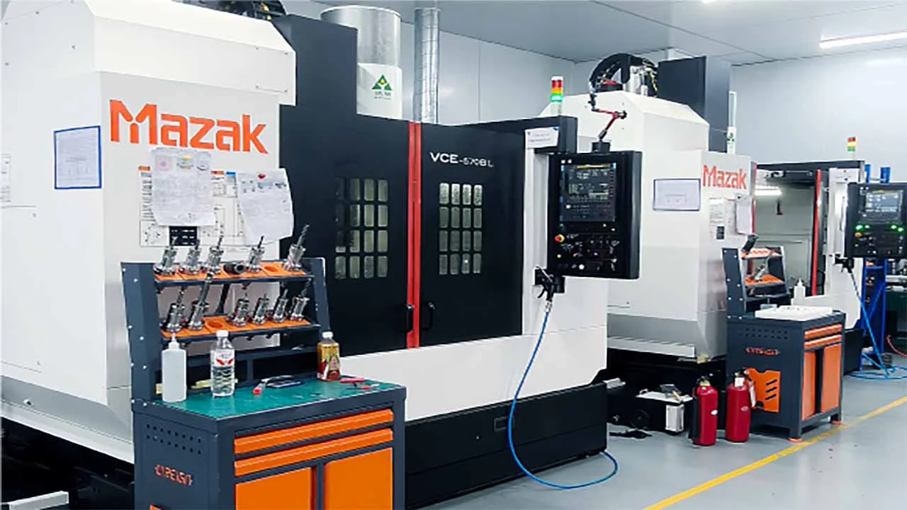 Automated sheet metal production line in a modern factory-direct manufacturing facility3